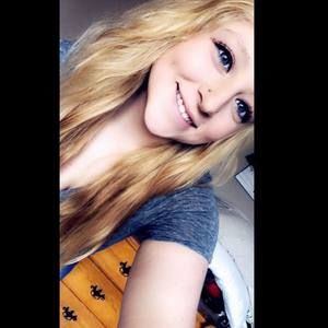 Meet your Posher, Caitlyn